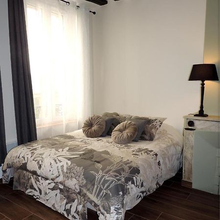 Studio Tout Confort A 2 Pas Du Chateau St Germain Сен-Жермен-ан-Ле Экстерьер фото
