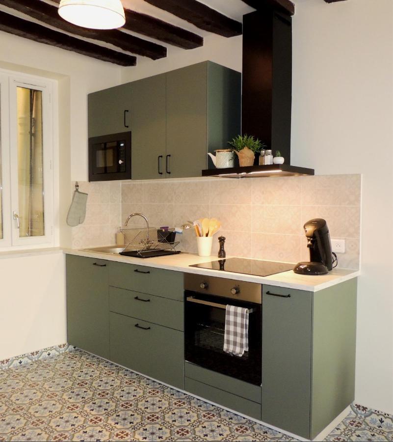 Studio Tout Confort A 2 Pas Du Chateau St Germain Сен-Жермен-ан-Ле Экстерьер фото