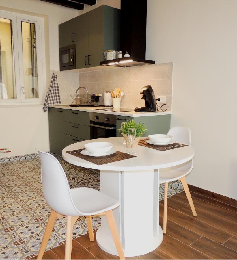 Studio Tout Confort A 2 Pas Du Chateau St Germain Сен-Жермен-ан-Ле Экстерьер фото