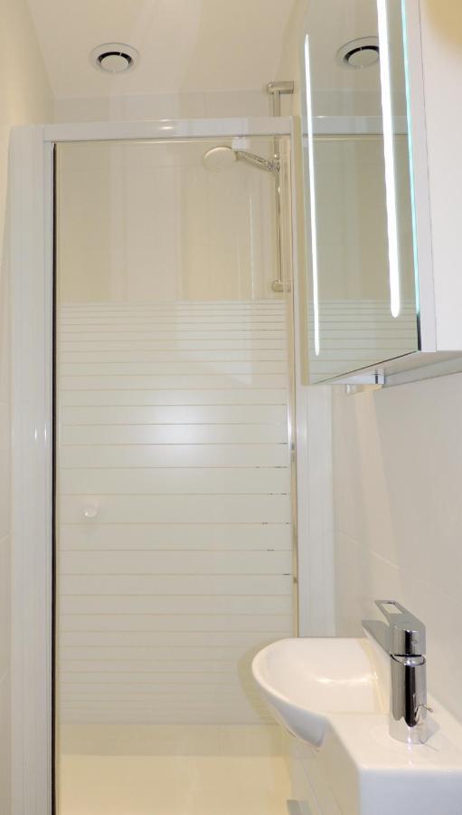 Studio Tout Confort A 2 Pas Du Chateau St Germain Сен-Жермен-ан-Ле Экстерьер фото
