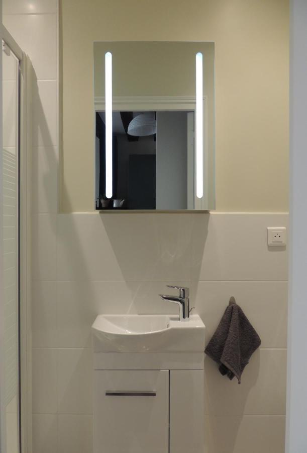 Studio Tout Confort A 2 Pas Du Chateau St Germain Сен-Жермен-ан-Ле Экстерьер фото